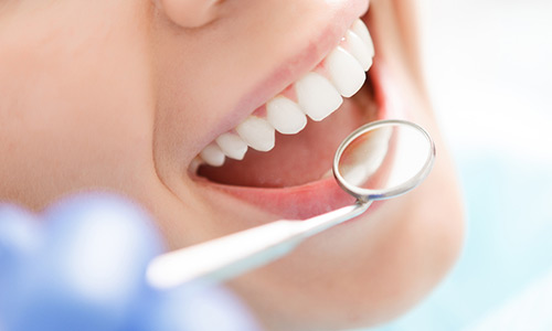 Dental care at Eglinton Oak Dental in Mississauga, ON